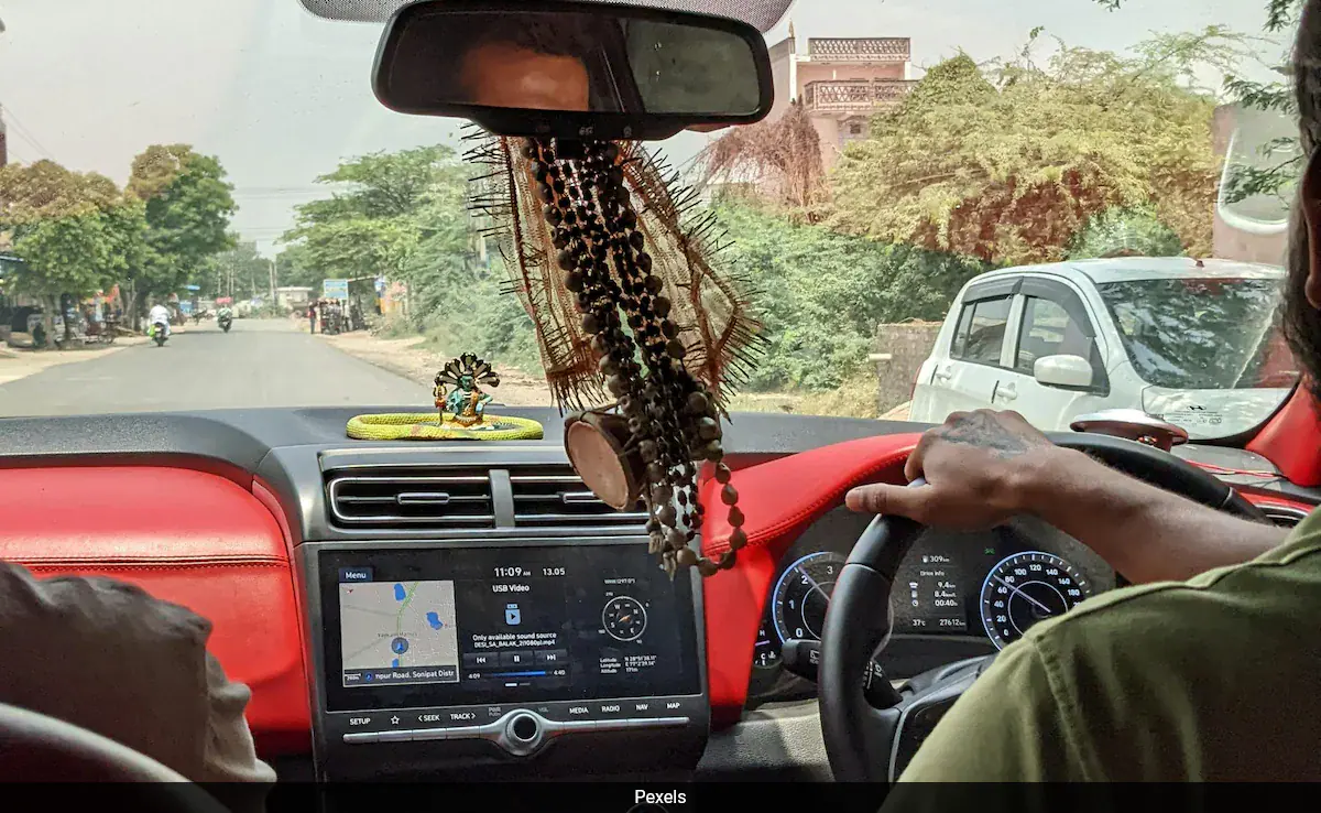 गुरुग्राम: महिला ने कैब ड्राइवर को घंटों शहर में घुमाया, किराया मांगने पर छेड़छाड़ केस में फंसाने की धमकी