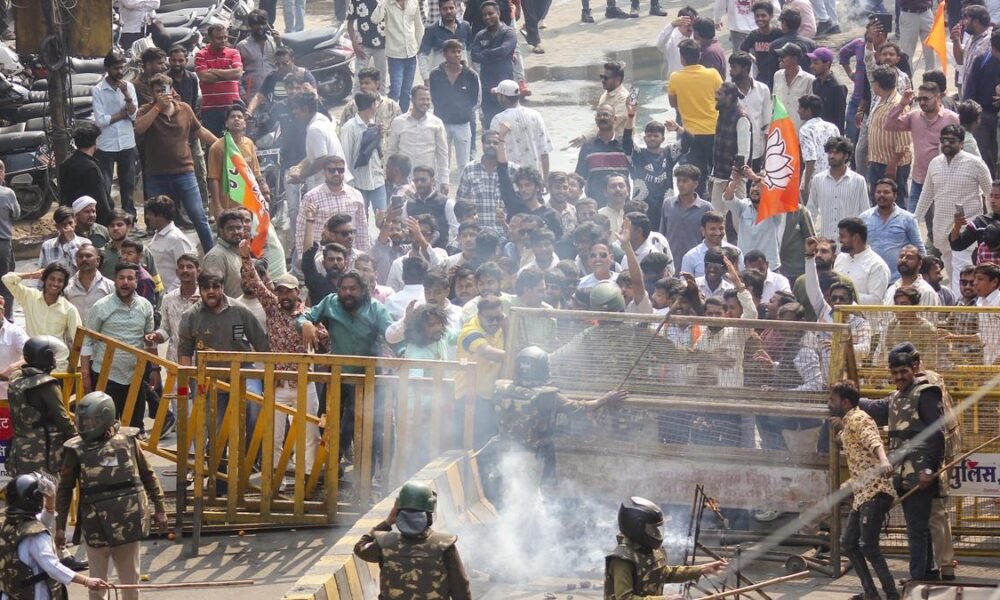 इंदौर में सियासी संग्राम: यूथ बीजेपी और कांग्रेस कार्यकर्ताओं के बीच पत्थरबाजी, शहर में तनाव