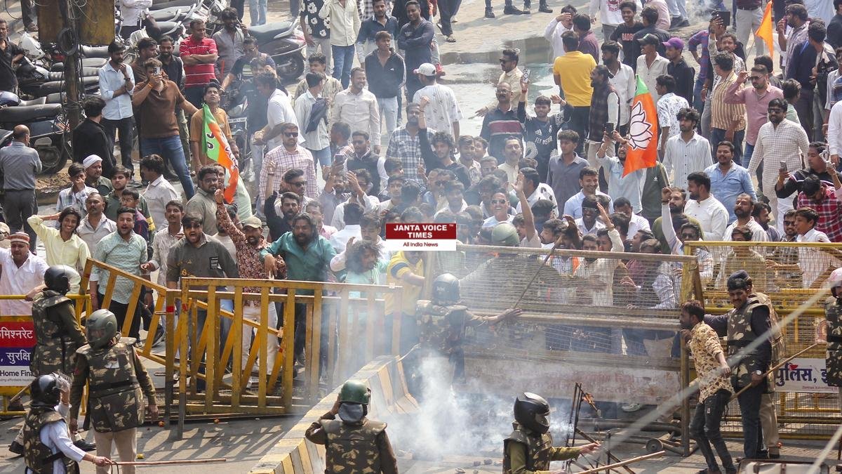 इंदौर में सियासी संग्राम: यूथ बीजेपी और कांग्रेस कार्यकर्ताओं के बीच पत्थरबाजी, शहर में तनाव